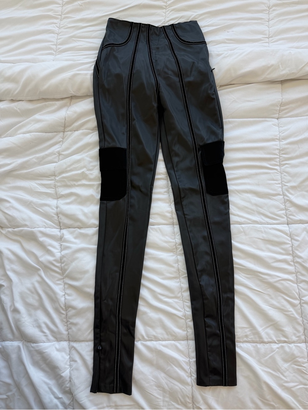 Manier De Voir Leather Set - Size 4 - Picture 4 of 10